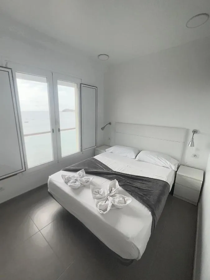 Edificio Playa Chica Apartment El Medano   El Medano (Tenerife)